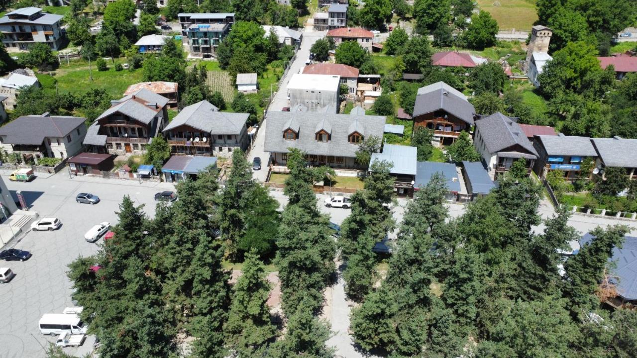 Guest House Svan-Ski Mestia Buitenkant foto
