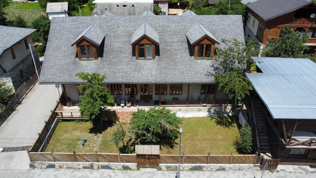 Guest House Svan-Ski Mestia Buitenkant foto
