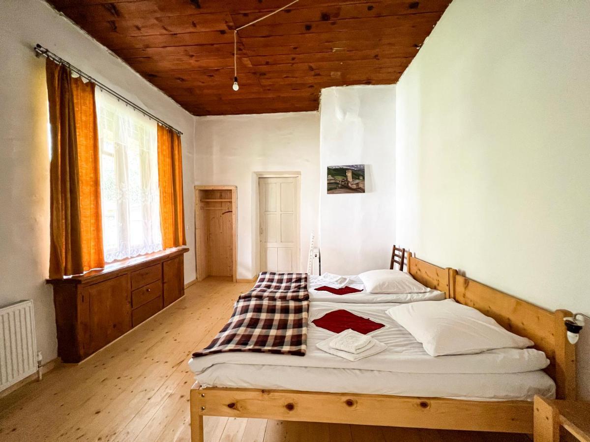 Guest House Svan-Ski Mestia Buitenkant foto
