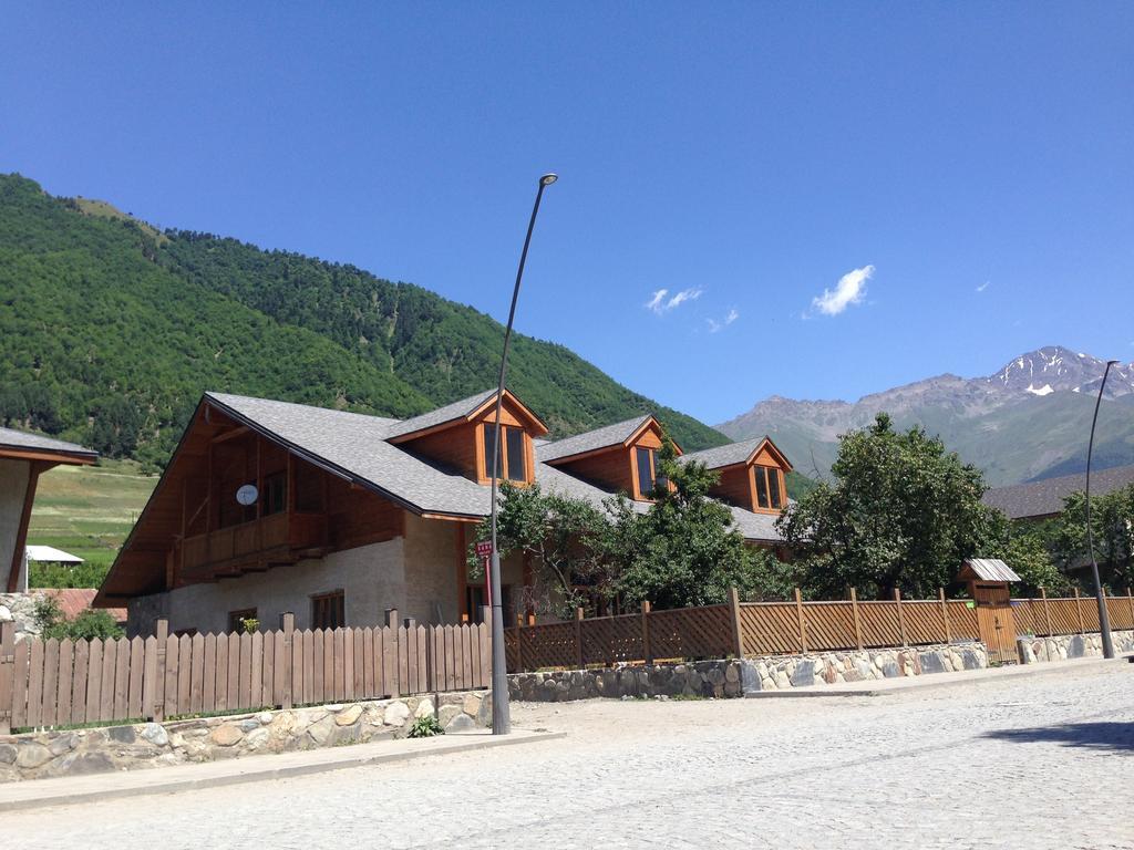 Guest House Svan-Ski Mestia Buitenkant foto