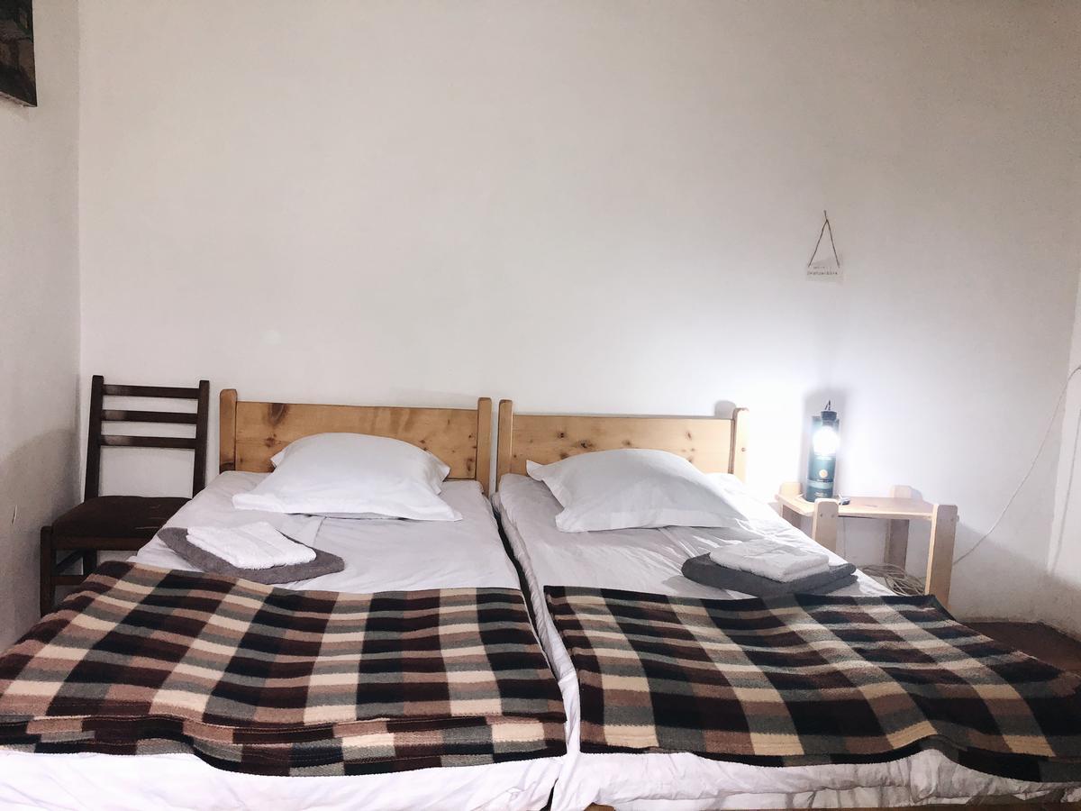 Guest House Svan-Ski Mestia Buitenkant foto